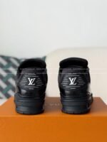LOUIS VUITTON TRAINER SNEAKERS - Image 3