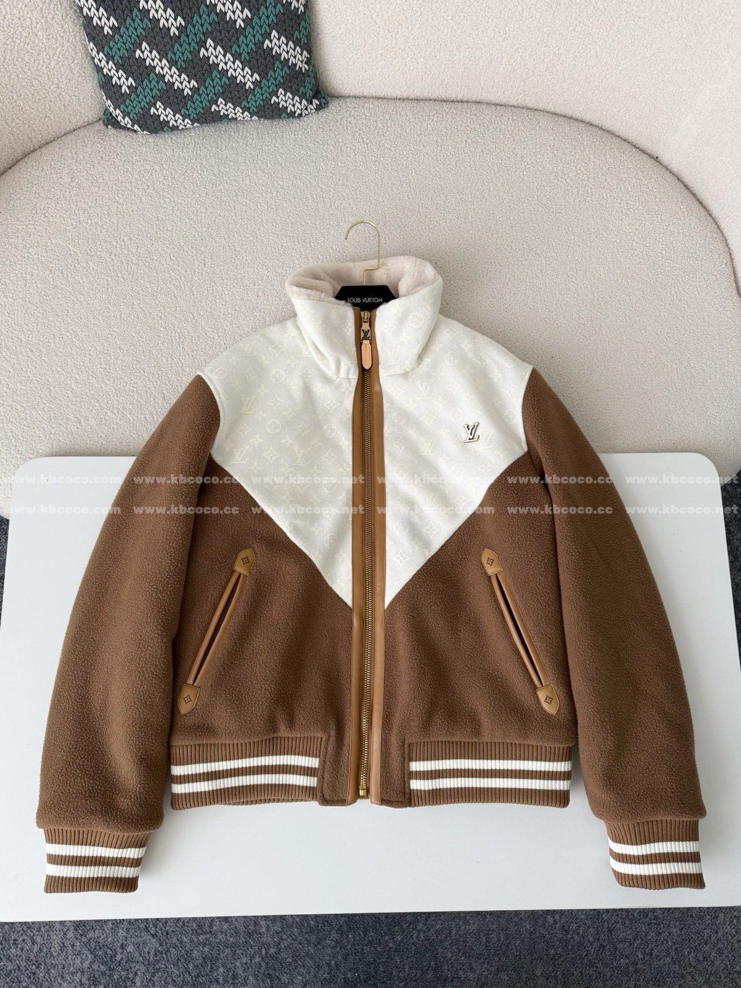 20251217_173358_110 Louis Vuitton Skiing Series SS26 Wool Collar Jacket - Image 1