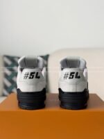 LOUIS VUITTON TRAINER SNEAKERS - Image 3