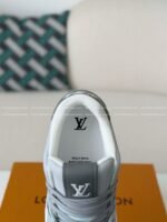 LOUIS VUITTON TRAINER SNEAKERS - Image 9