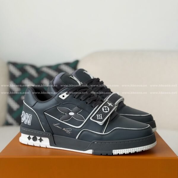 LOUIS VUITTON TRAINER SNEAKERS