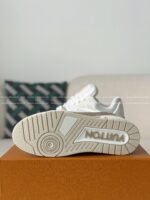 LOUIS VUITTON TRAINER SNEAKERS - Image 13