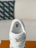 LOUIS VUITTON TRAINER SNEAKERS - Image 9