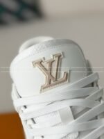 LOUIS VUITTON TRAINER SNEAKERS - Image 8