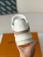 LOUIS VUITTON TRAINER SNEAKERS - Image 5