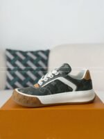 LOUIS VUITTON TILTED CANVAS LEATHER BOARD SHOES - Image 4