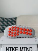 Nike Mind 001 Recovery Slide Closed-Toe Slippers - Image 5