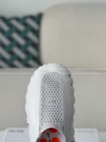 Nike Mind 001 Recovery Slide Closed-Toe Slippers - Image 13