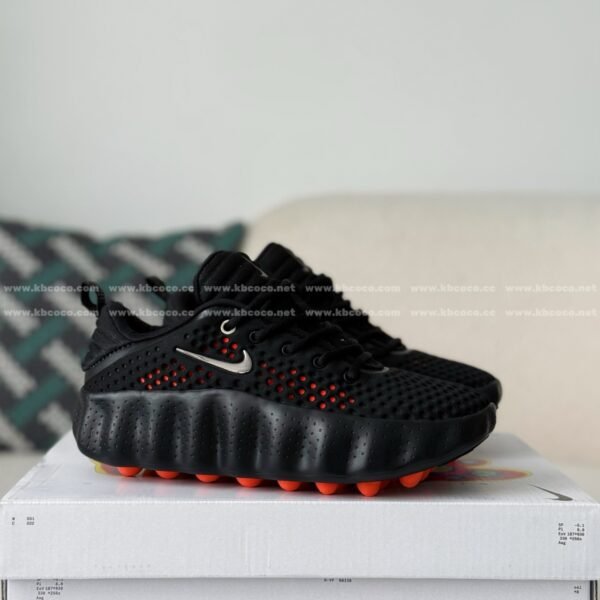 Nike Mind 001 Recovery Slide Closed-Toe Slippers