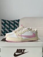 Nike AirJordan1 x TravisScott AJ Low - Image 2