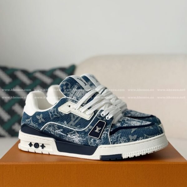 LOUIS VUITTON TRAINER SNEAKERS
