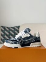 LOUIS VUITTON TRAINER SNEAKERS - Image 4