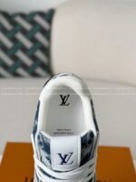 LOUIS VUITTON TRAINER SNEAKERS - Image 11