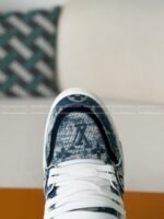 LOUIS VUITTON TRAINER SNEAKERS - Image 10