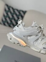 Balenciaga Track 1.0 track led Trainers - Image 12