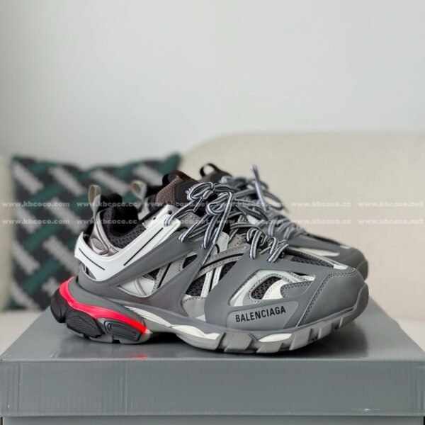 Balenciaga Track 1.0 track led Trainers