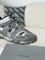 Balenciaga Track 1.0 track led Trainers - Image 12