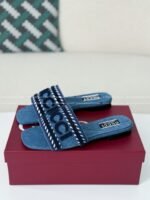Gucci Script Lido Slippers - Image 2