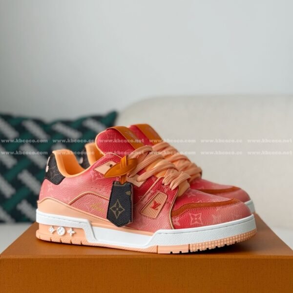 LOUIS VUITTON TRAINER SNEAKERS