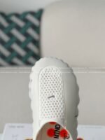 Nike Mind 001 Recovery Slide Closed-Toe Slippers - Image 8