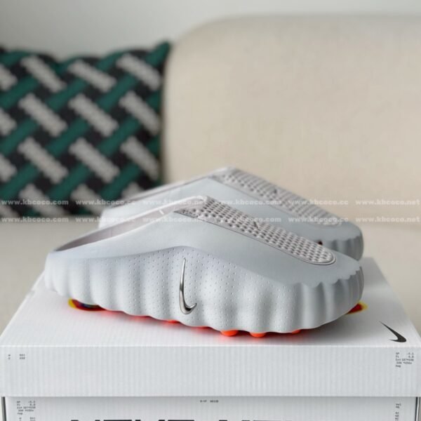 Nike Mind 001 Recovery Slide Closed-Toe Slippers