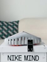 Nike Mind 001 Recovery Slide Closed-Toe Slippers - Image 15