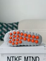 Nike Mind 001 Recovery Slide Closed-Toe Slippers - Image 14