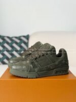 LOUIS VUITTON TRAINER SNEAKERS - Image 2