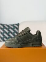 LOUIS VUITTON TRAINER SNEAKERS - Image 4