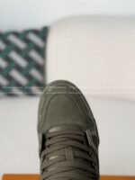 LOUIS VUITTON TRAINER SNEAKERS - Image 11