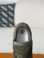 LOUIS VUITTON TRAINER SNEAKERS - Image 10