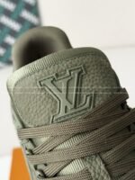 LOUIS VUITTON TRAINER SNEAKERS - Image 9