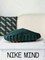 Nike Mind 001 Recovery Slide Closed-Toe Slippers - Image 4