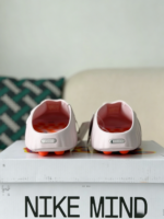 Nike Mind 001 Recovery Slide Closed-Toe Slippers - Image 4