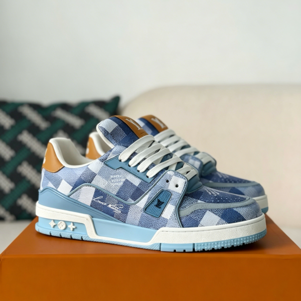 LOUIS VUITTON TRAINER SNEAKERS