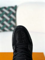 LOUIS VUITTON TRAINER SNEAKERS - Image 9