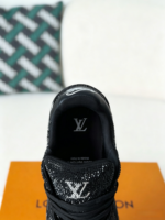 LOUIS VUITTON TRAINER SNEAKERS - Image 8