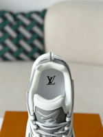 LOUIS VUITTON RUNNER TATIC SNEAKERS - Image 9