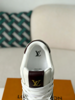 LOUIS VUITTON TRAINER SNEAKERS - Image 7