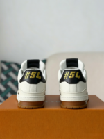 LOUIS VUITTON TRAINER SNEAKERS - Image 3