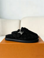 LOUIS VUITTON SANDALS