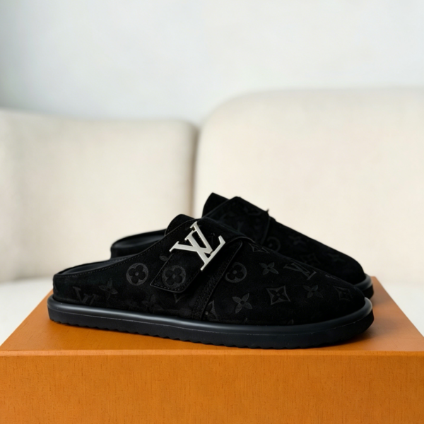 LOUIS VUITTON SANDALS