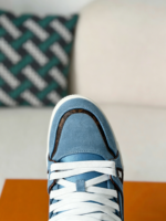 LOUIS VUITTON TRAINER SNEAKERS - Image 10