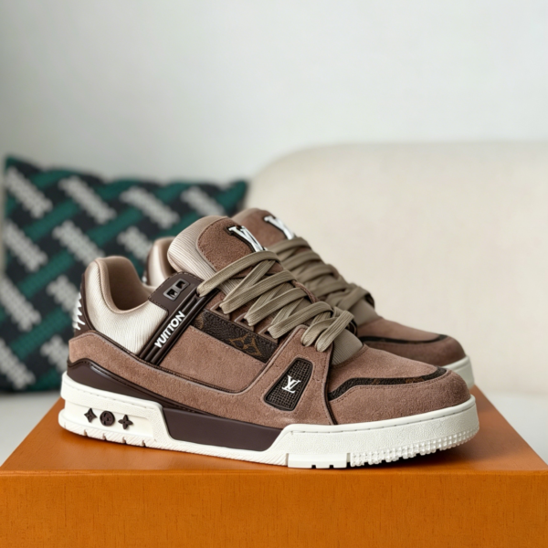LOUIS VUITTON TRAINER SNEAKERS