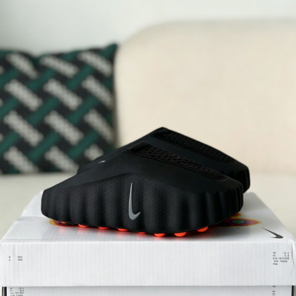 Nike Mind 001 Pregame Mule (Kids)