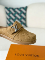 LOUIS VUITTON SANDALS - Image 9