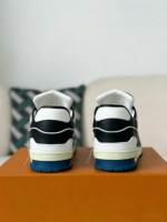 LOUIS VUITTON TRAINER SNEAKERS - Image 3