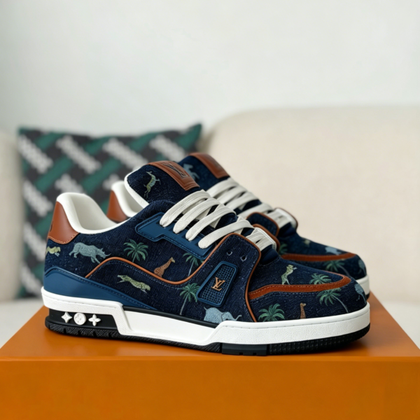 LOUIS VUITTON TRAINER SNEAKERS