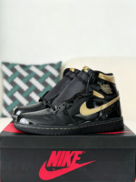 Jordan Air Jordan 1 High OG Basketball Shoes - Image 2