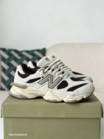 New Balance NB 9060 Sneakers